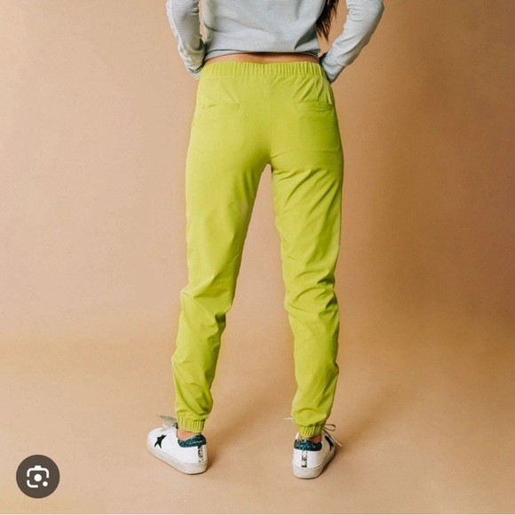 Albion fit jetsetters in Snap pea size XS - Picture 3 of 7